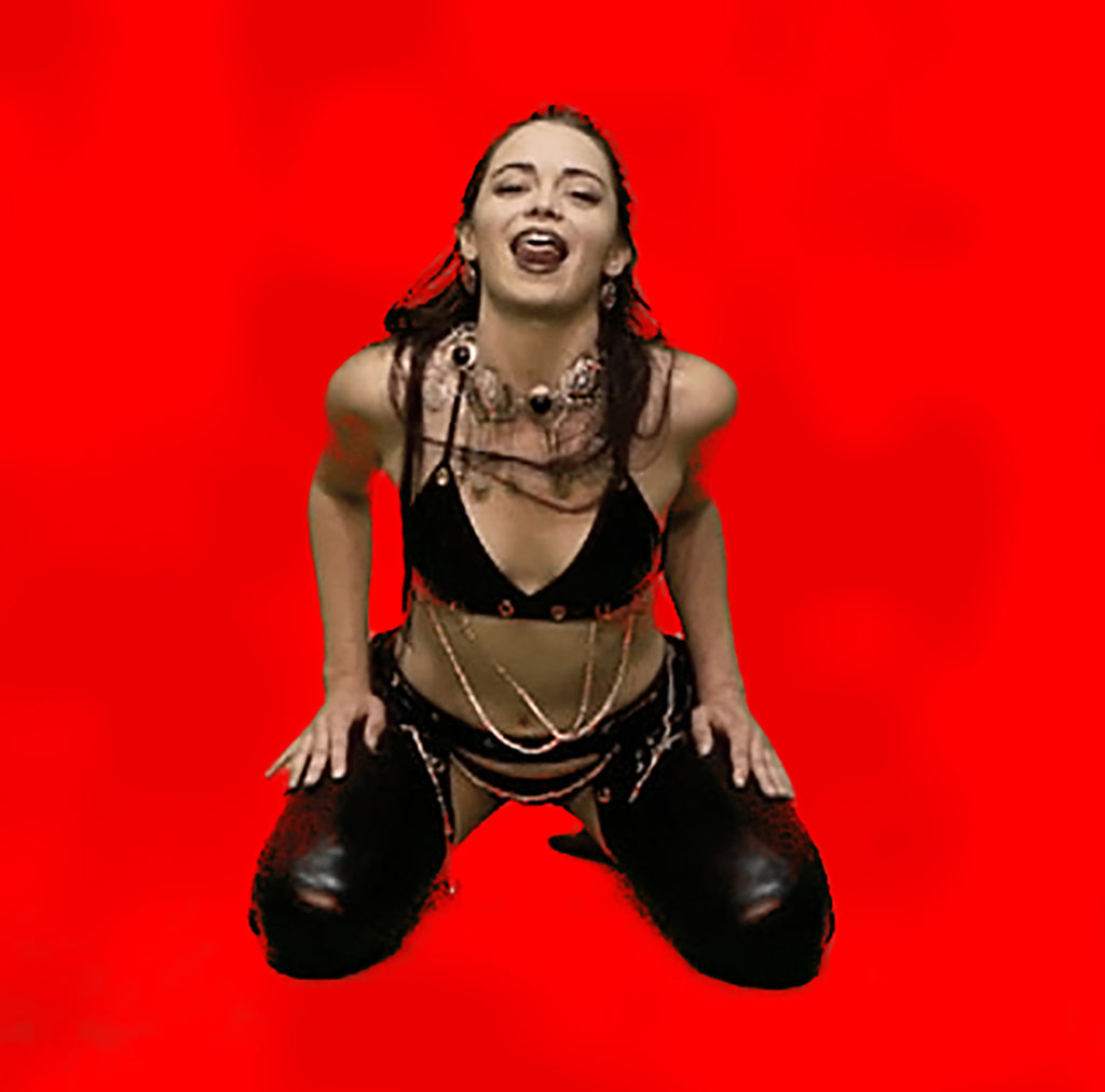 S113 Fire Dance P1130344 (0;04;30;07)_1080PX-10